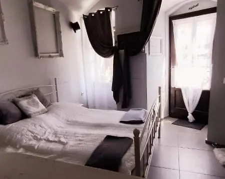 Godot Apartman Miskolc Exterior foto
